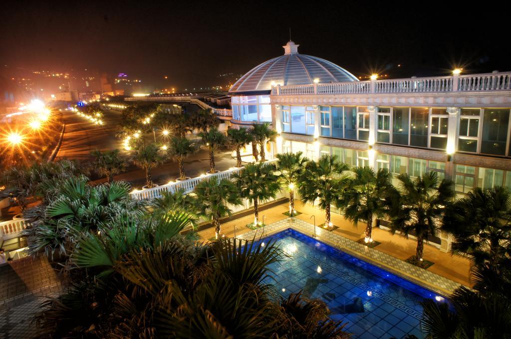 White House Hot Spring Beach Resort Уанли Екстериор снимка